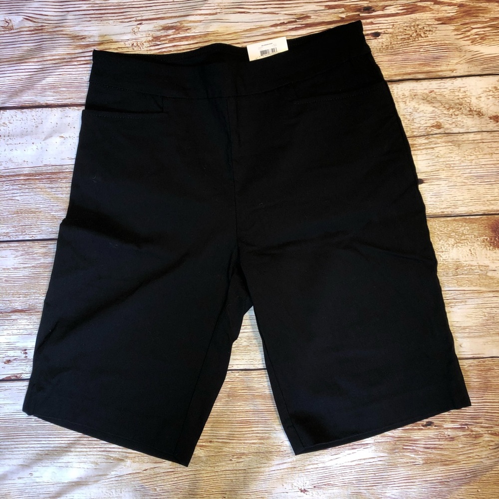 Time and Tru Bermuda shorts szS NWT